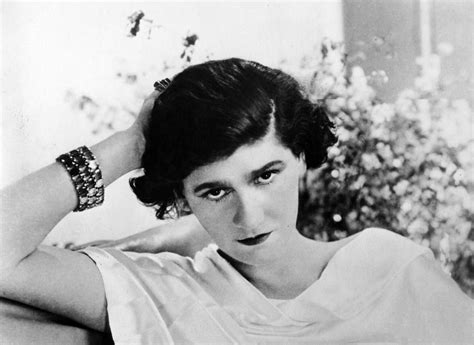 coco chanel diseñadora|coco chanel ejemplos.